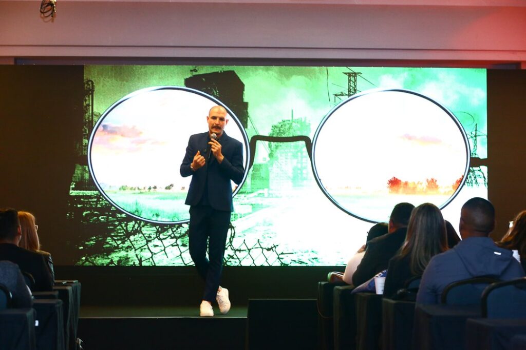 Rafael Baltresca em palestra