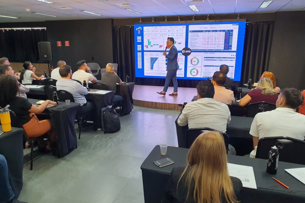 Rafael Baltresca em palestra
